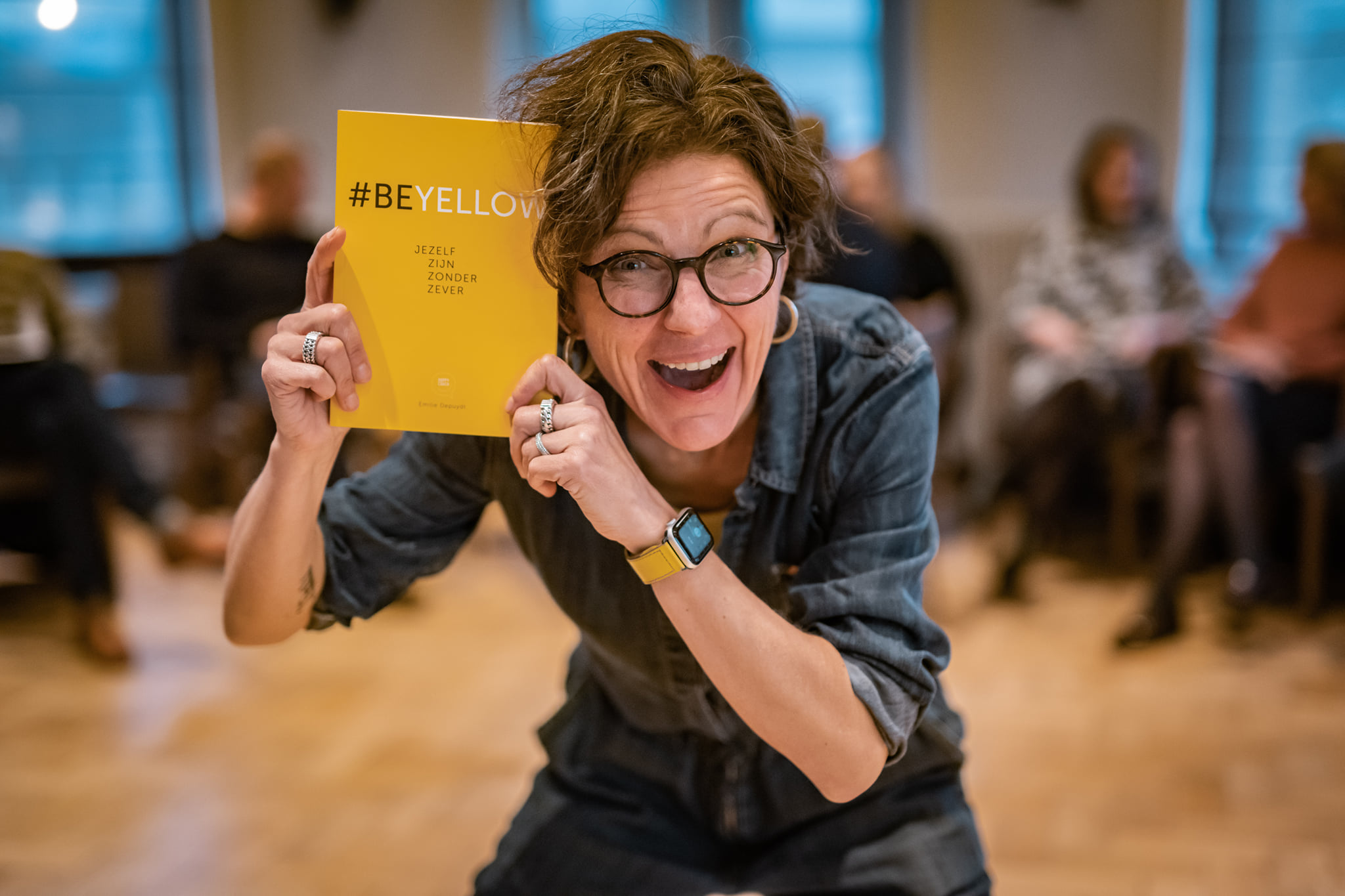 HappyCoach Emilie Depuydt met haar boek #BeYellow
